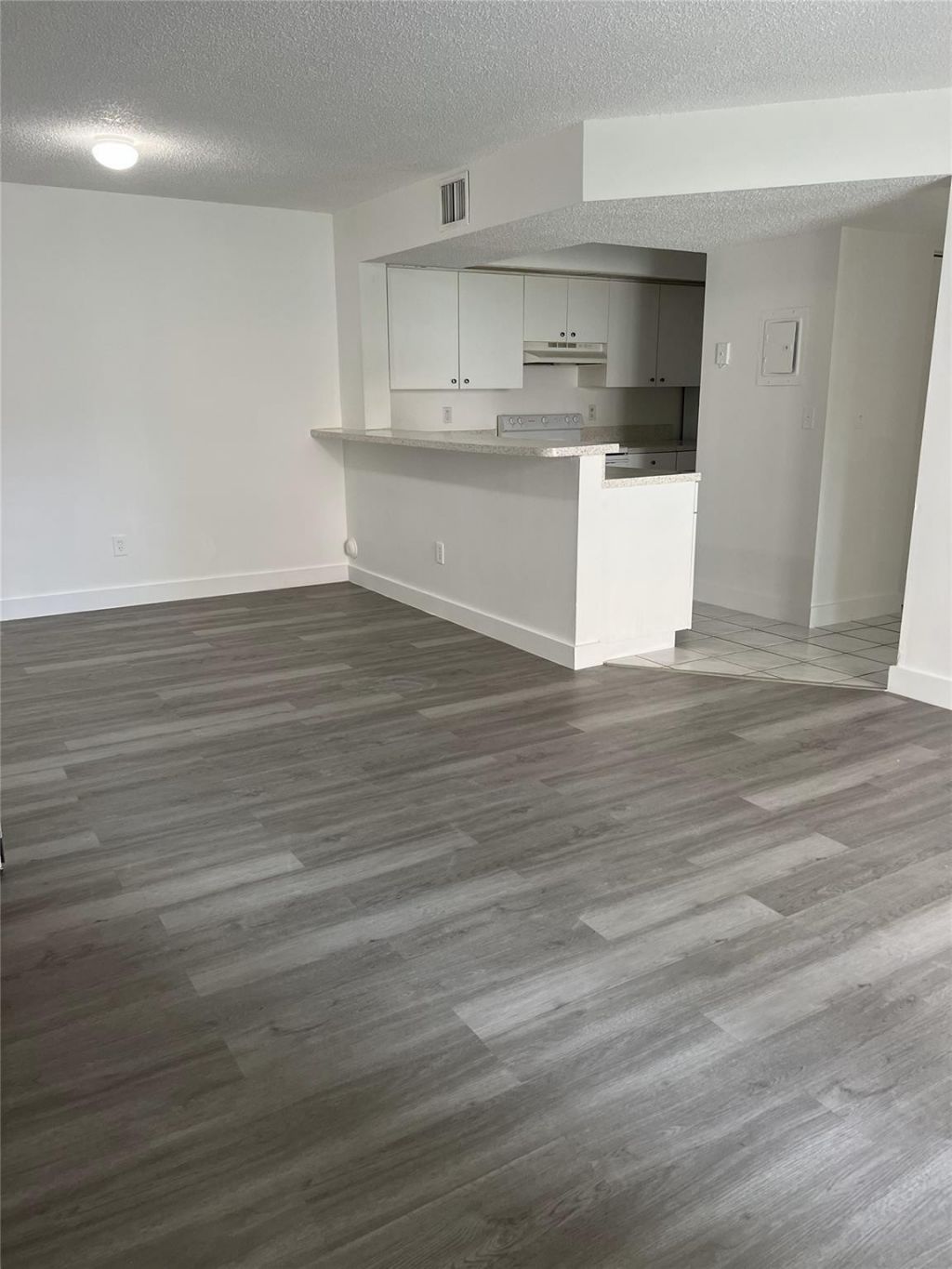 18860 NW 57th Avenue, Unit 106, Hialeah, FL 33015 Photo