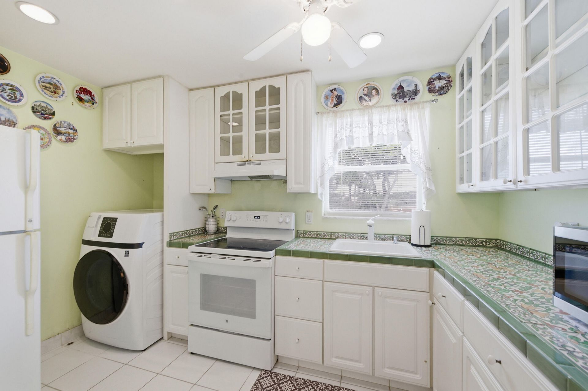 112 Lake Anne Drive, West Palm Beach, FL 33411 Photo