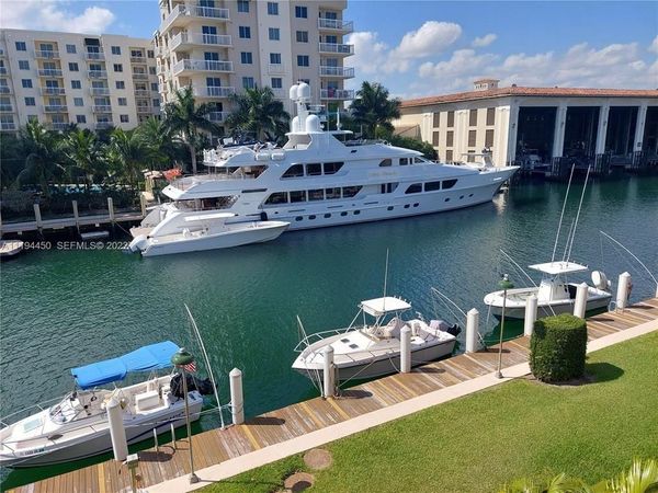 1700 SE 15th Street SE, Unit 309, Fort Lauderdale, FL 33316