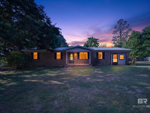 16960 Pine Grove Rd Ext S, Bay Minette, AL 36507