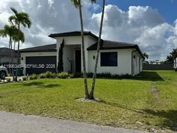 13282 SW 227th St , Miami, FL 33170