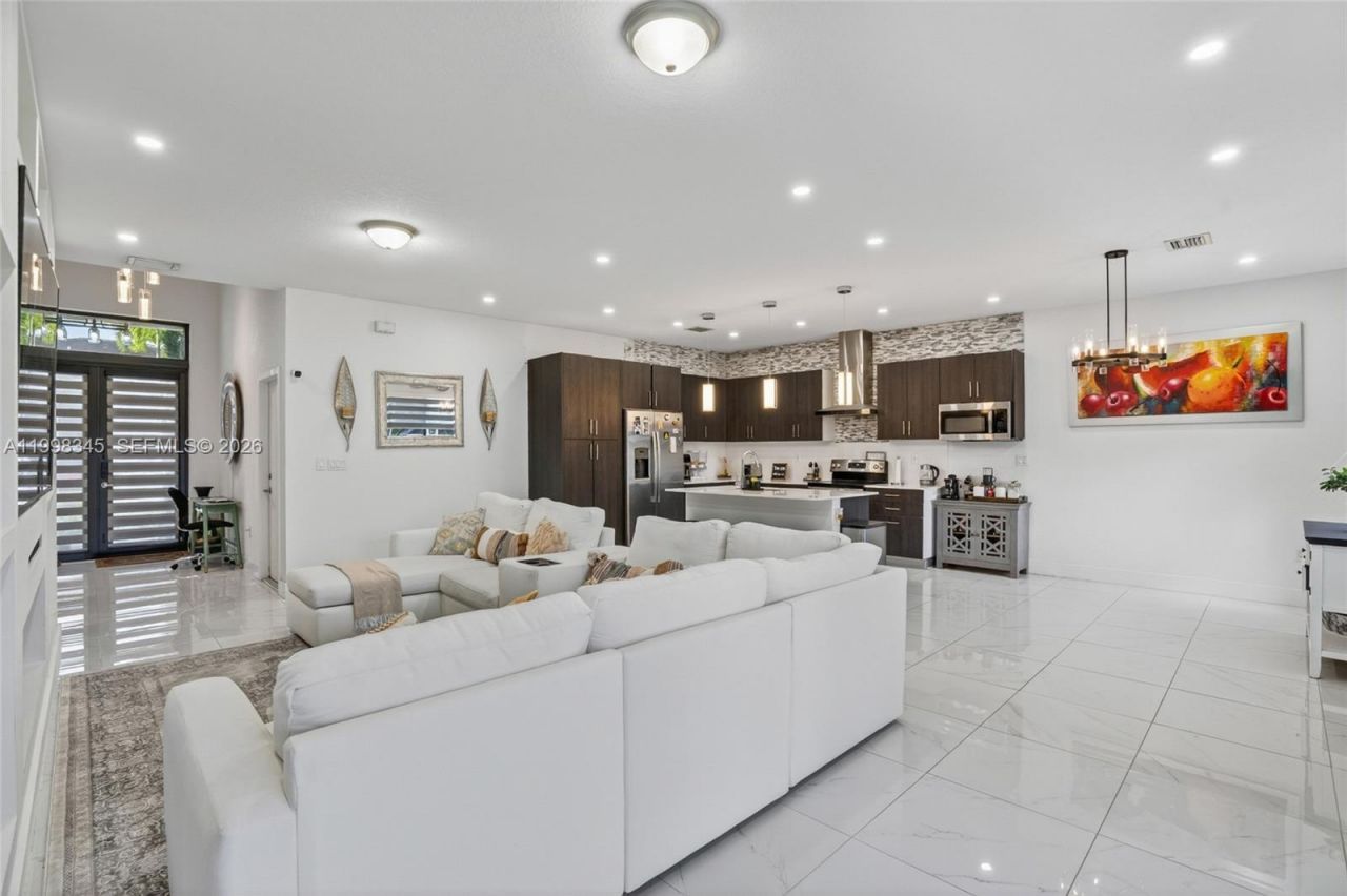 13282 SW 227th St, Miami, FL 33170 Photo