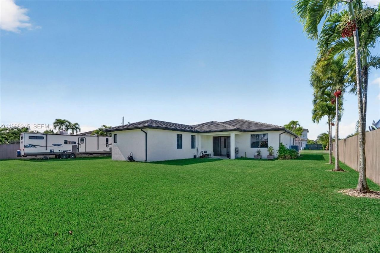 13282 SW 227th St, Miami, FL 33170 Photo