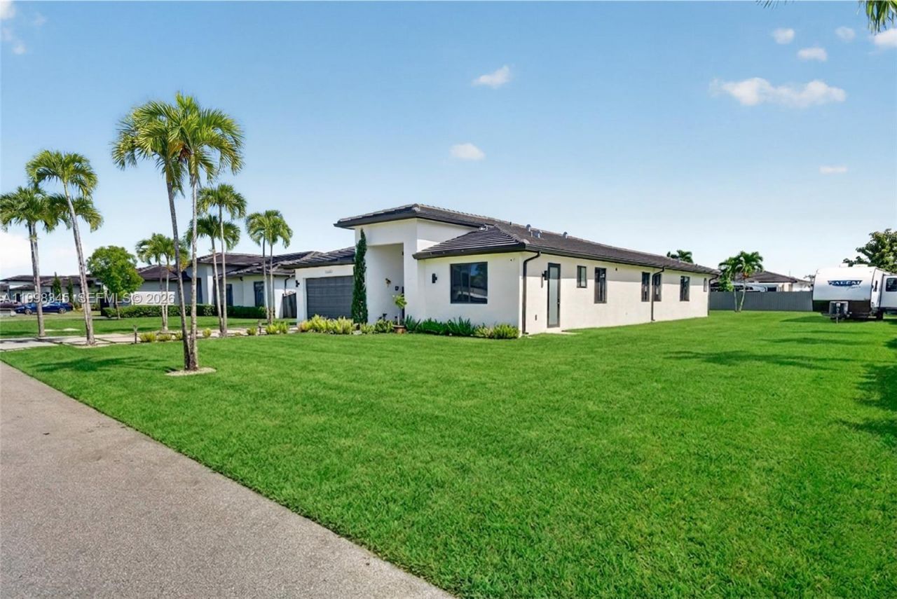 13282 SW 227th St, Miami, FL 33170 Photo