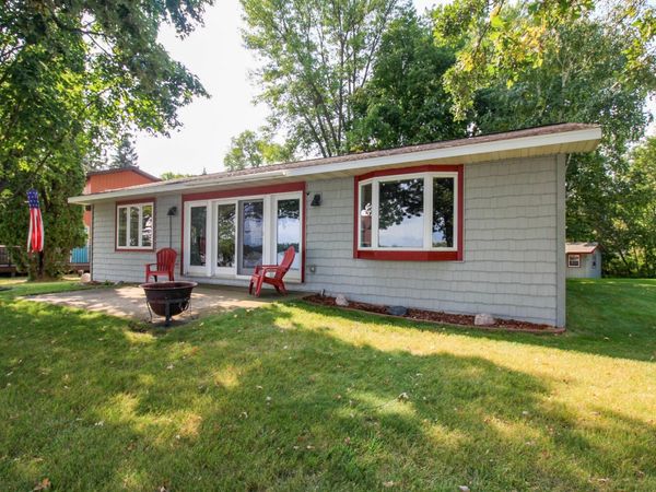 32352 330th Avenue , Richville, MN 56576