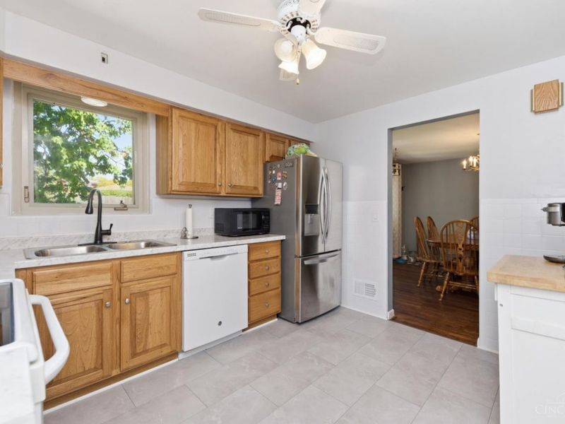 3382 Tallahassee Drive, Green Township, OH 45239 Photo 11