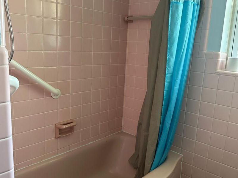 1045 Pelican Drive, Springfield Twp., OH 45231 Photo 12