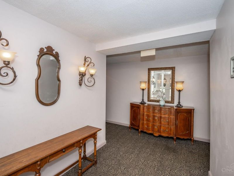 880 Rue De La Paix, Unit A9, Cincinnati, OH 45220 Photo 19