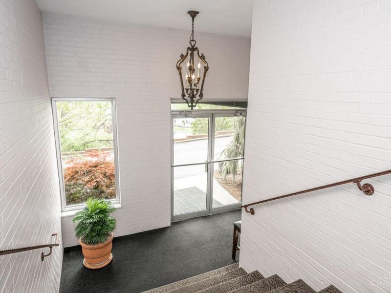 880 Rue De La Paix, Unit A9, Cincinnati, OH 45220 Photo 20