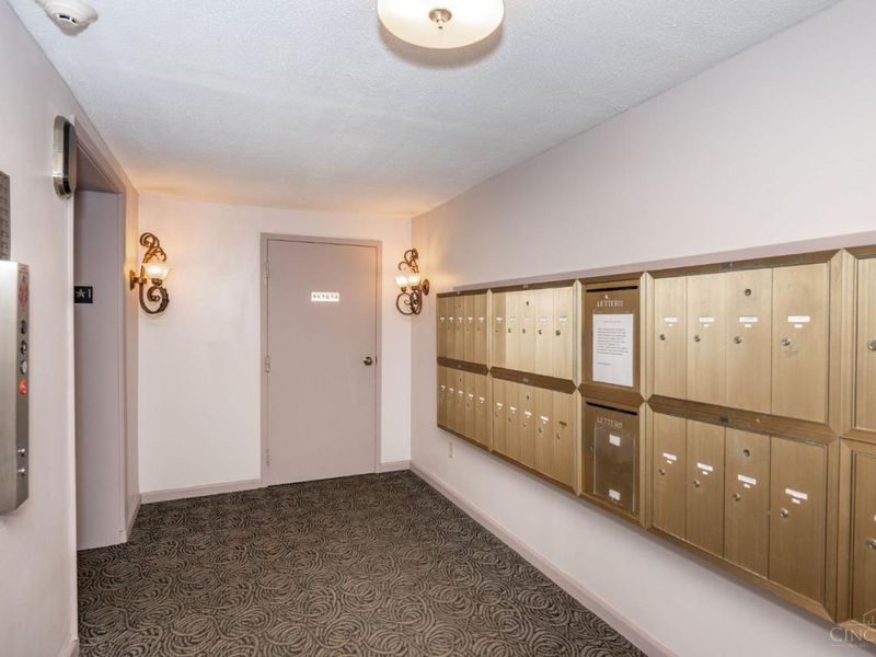 880 Rue De La Paix, Unit A9, Cincinnati, OH 45220 Photo 21