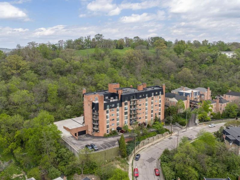 880 Rue De La Paix, Unit A9, Cincinnati, OH 45220 Photo 24