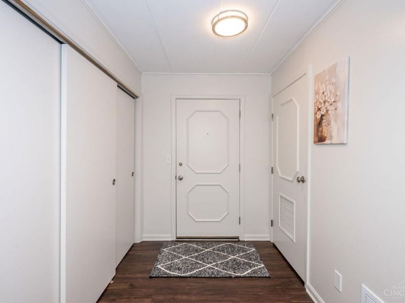 880 Rue De La Paix, Unit A9, Cincinnati, OH 45220 Photo 7