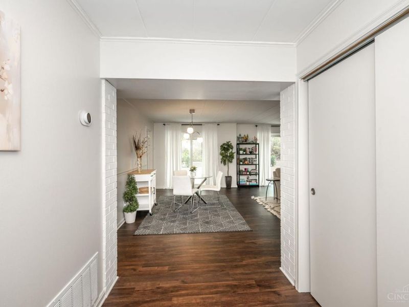 880 Rue De La Paix, Unit A9, Cincinnati, OH 45220 Photo 8