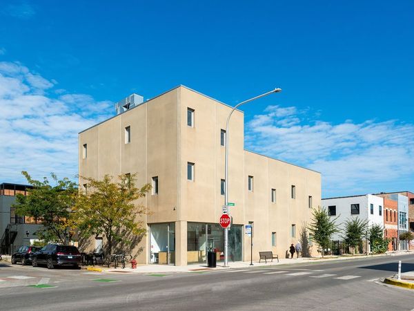 2054 W Grand Avenue , Chicago, IL 60612