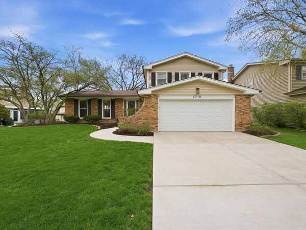 6718 Breckenridge Road , Lisle, IL 60532