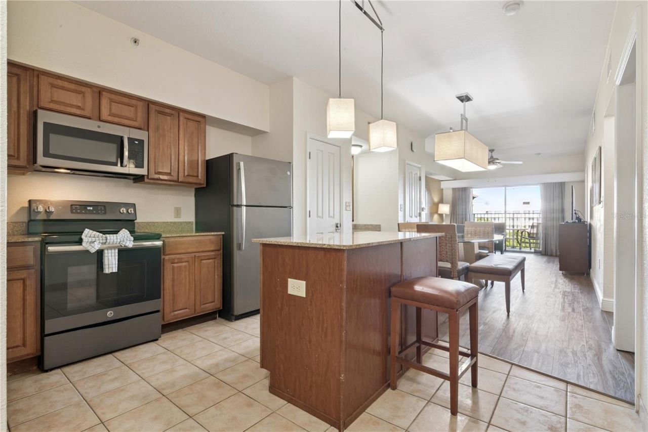 12538 Floridays Resort Drive , Unit 602C, Orlando, FL 32821 Photo