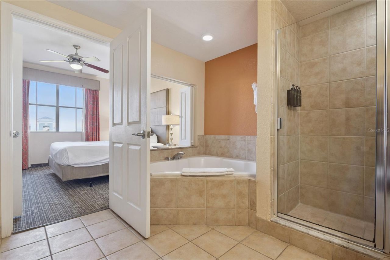 12538 Floridays Resort Drive , Unit 602C, Orlando, FL 32821 Photo
