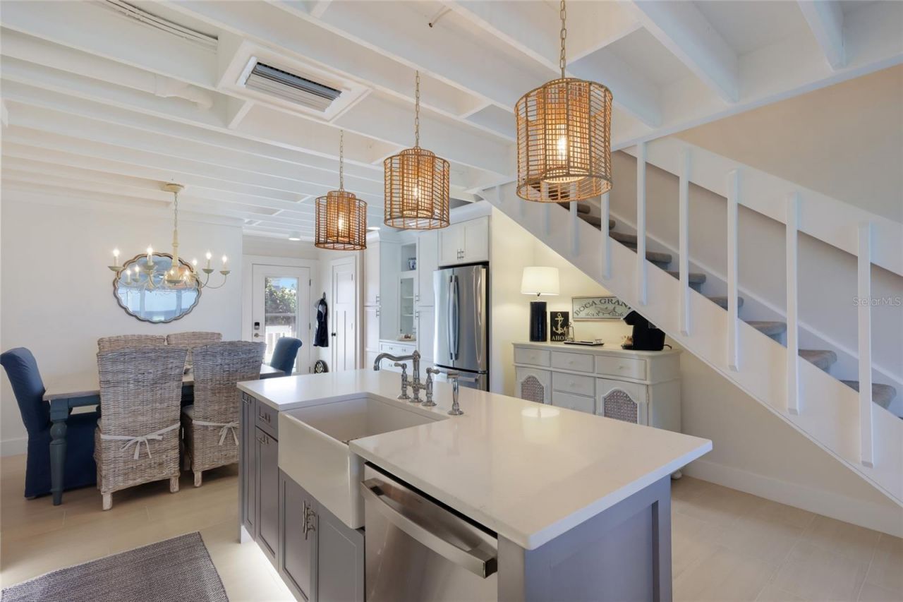 420 Gulf Boulevard, Unit 9, Boca Grande, FL 33921 Photo