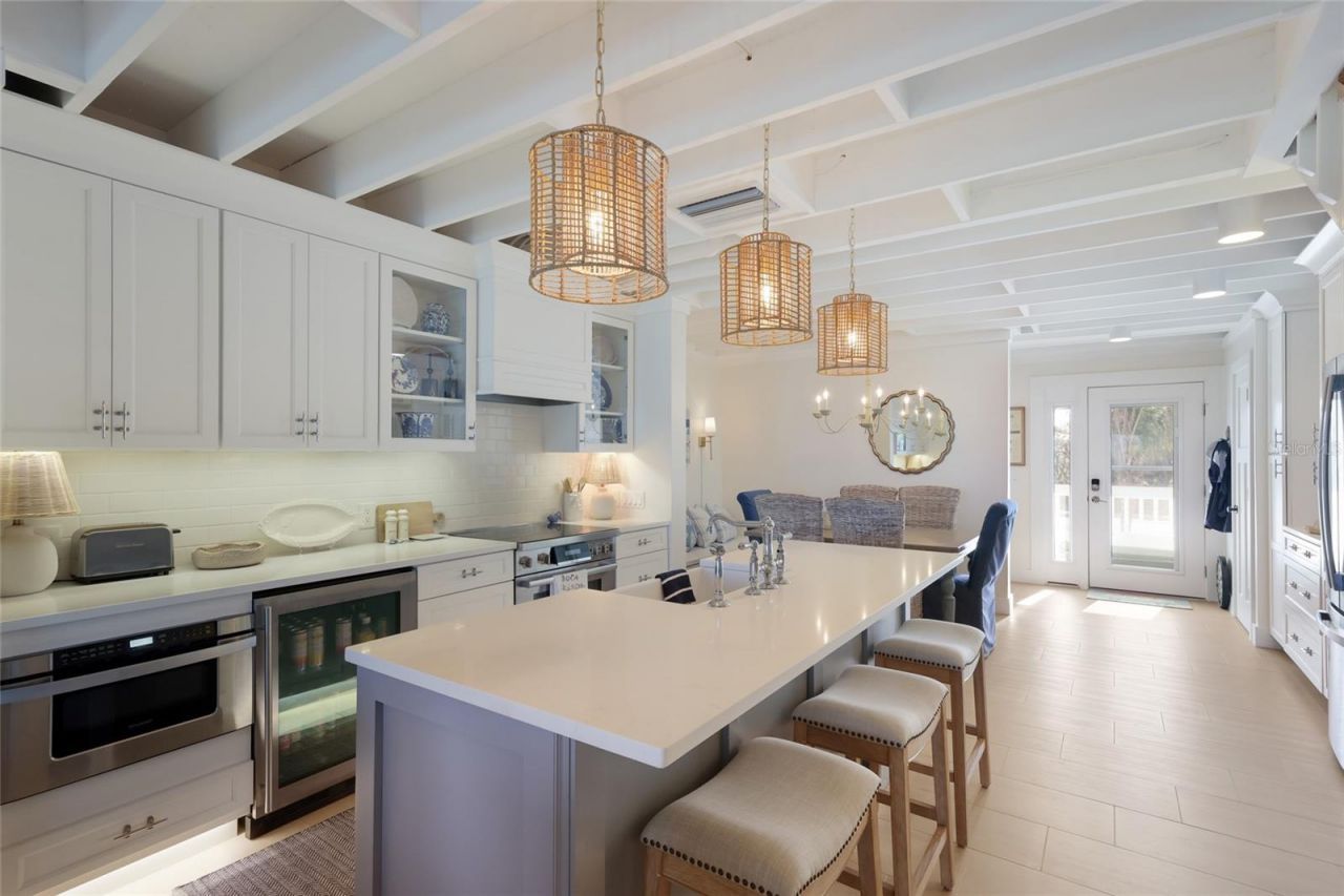 420 Gulf Boulevard, Unit 9, Boca Grande, FL 33921 Photo