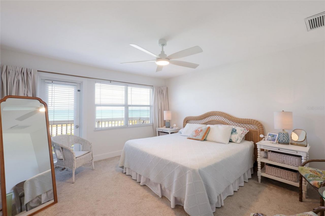420 Gulf Boulevard, Unit 9, Boca Grande, FL 33921 Photo
