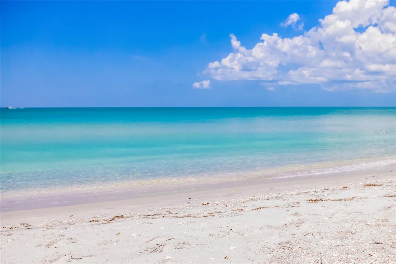 420 Gulf Boulevard, Unit 9, Boca Grande, FL 33921 Photo