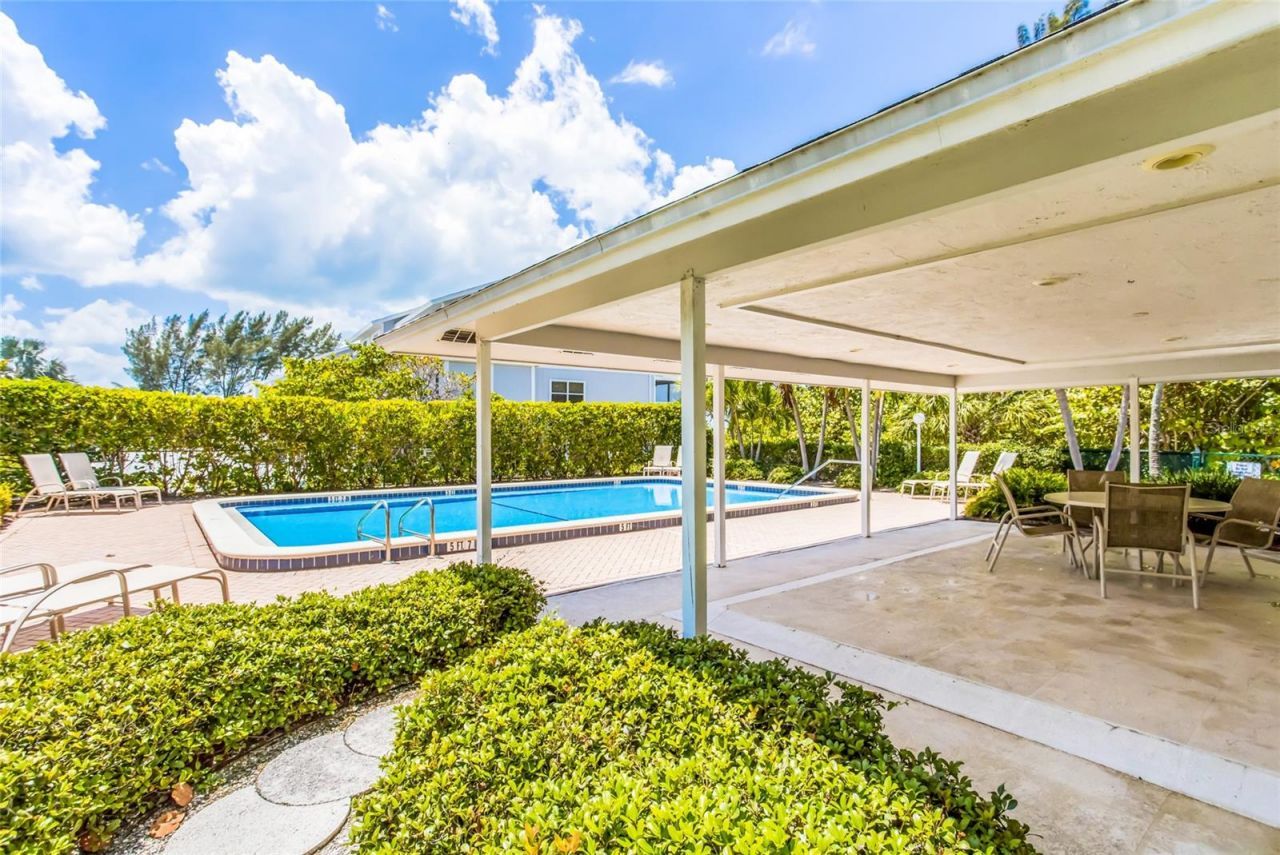 420 Gulf Boulevard, Unit 9, Boca Grande, FL 33921 Photo