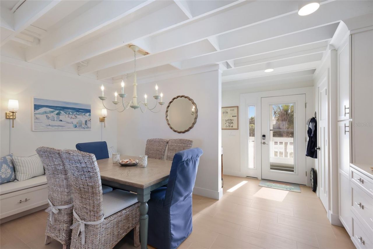 420 Gulf Boulevard, Unit 9, Boca Grande, FL 33921 Photo