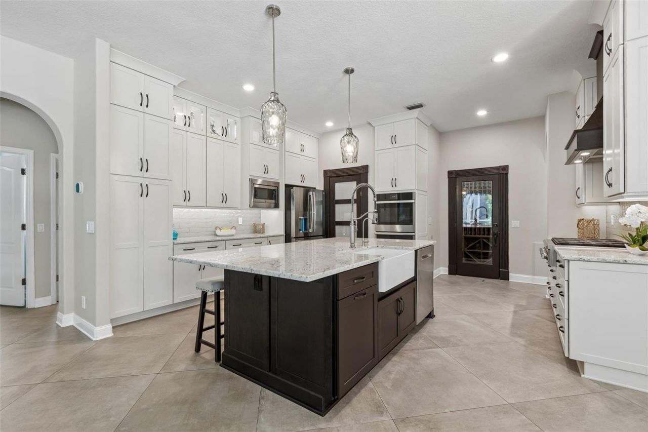 10423 Greenhedges Drive, Tampa, FL 33626 Photo
