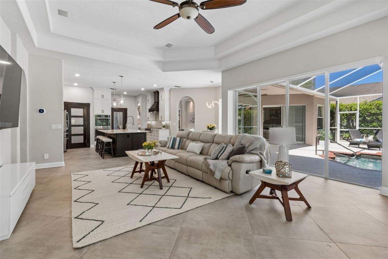 10423 Greenhedges Drive, Tampa, FL 33626 Photo
