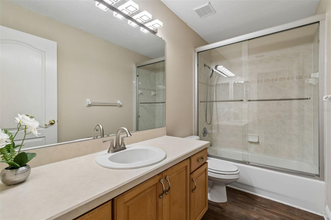 10423 Greenhedges Drive, Tampa, FL 33626 Photo