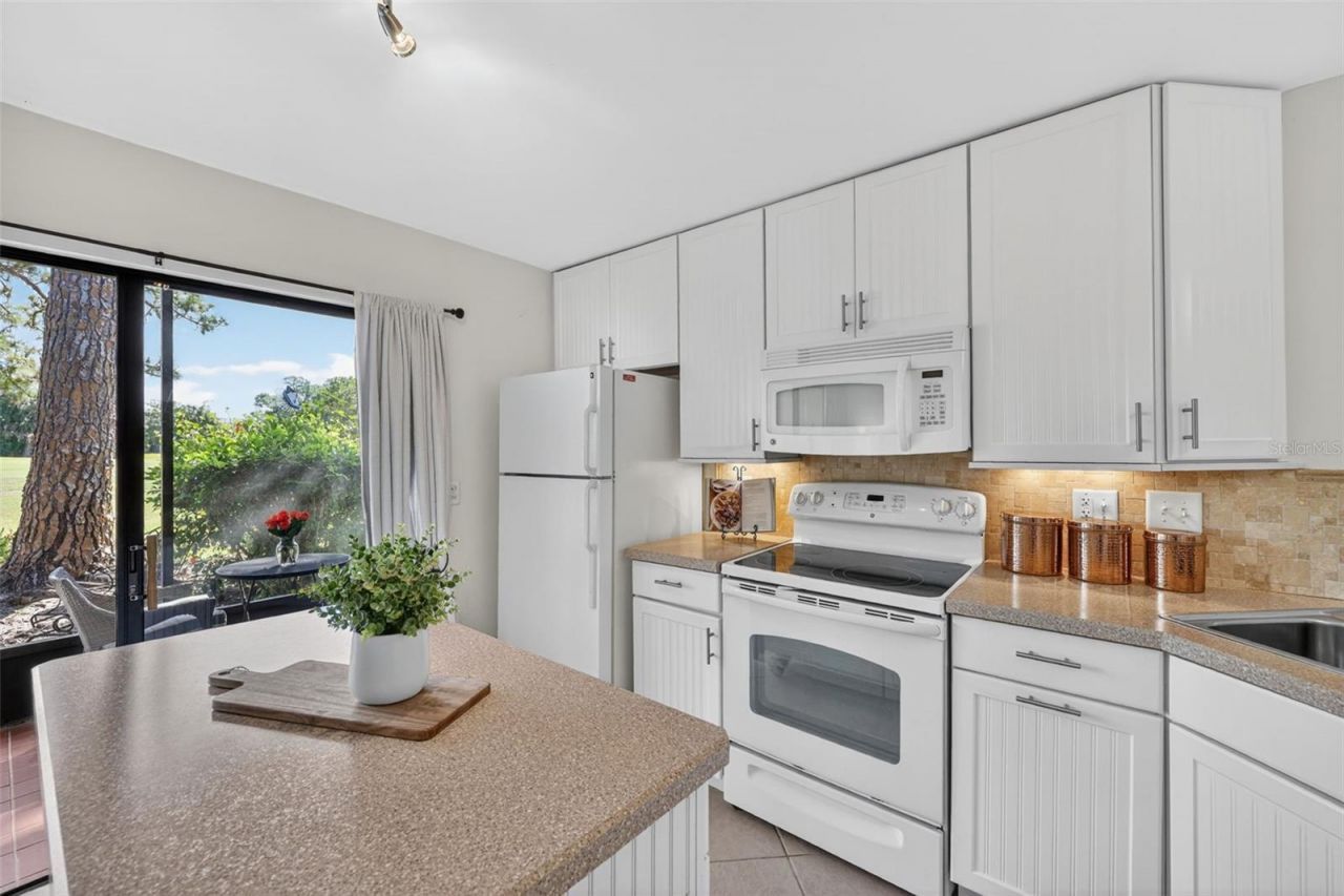 3061 Quail Hollow, Unit # 35, Sarasota, FL 34235 Photo