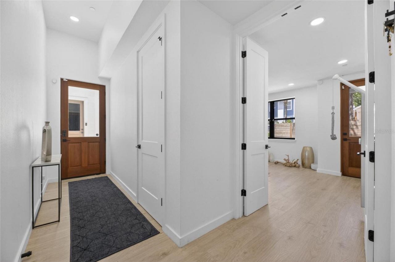 1801 N Morgan Street, Unit 11, Tampa, FL 33602 Photo