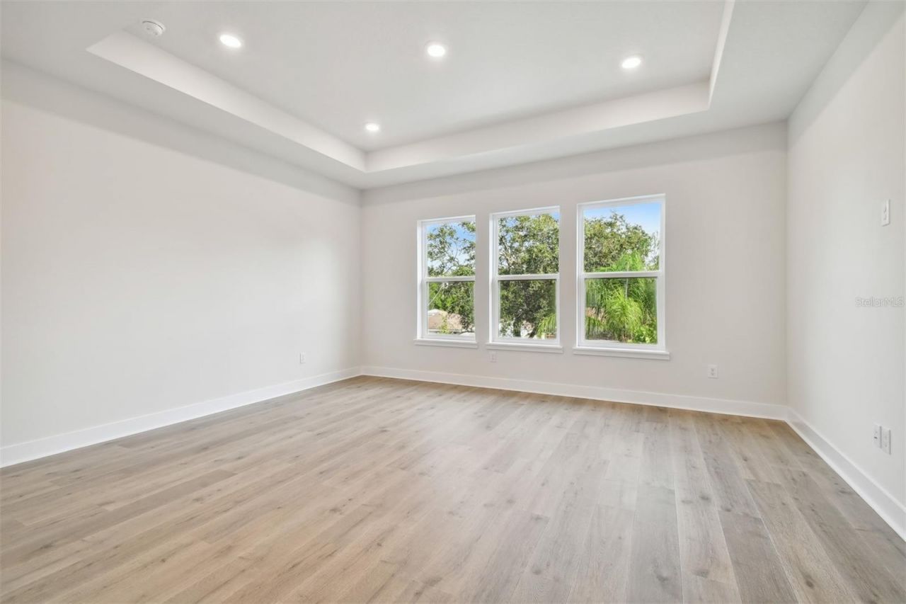 915 W Virginia Avenue, Tampa, FL 33603 Photo