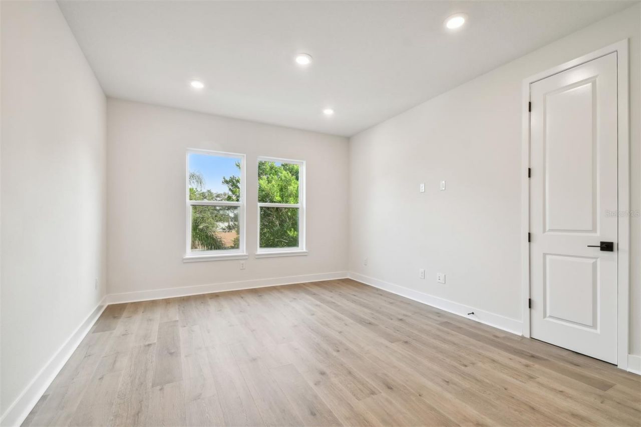 915 W Virginia Avenue, Tampa, FL 33603 Photo