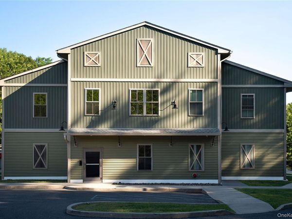 128 Vineyard Avenue , Unit 209, Highland, NY 12528