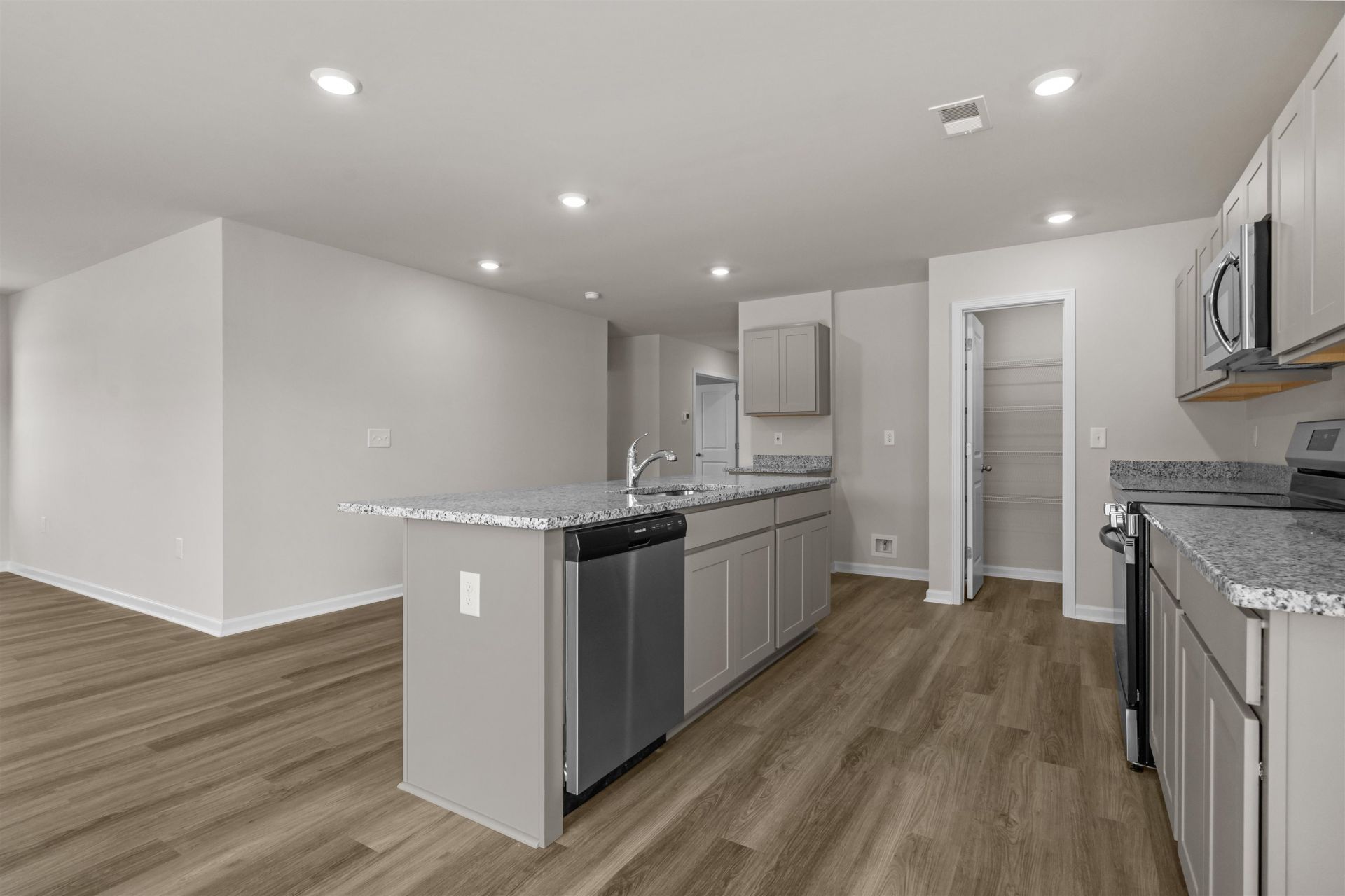 853 Rivas Way  Photo 8