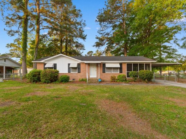 707 Rosemarie Ln , Mullins, SC 29574