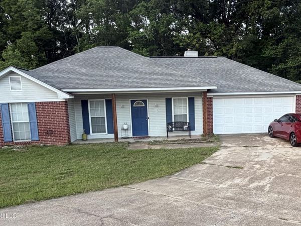 5008 Womack Drive, Byram, MS 39272