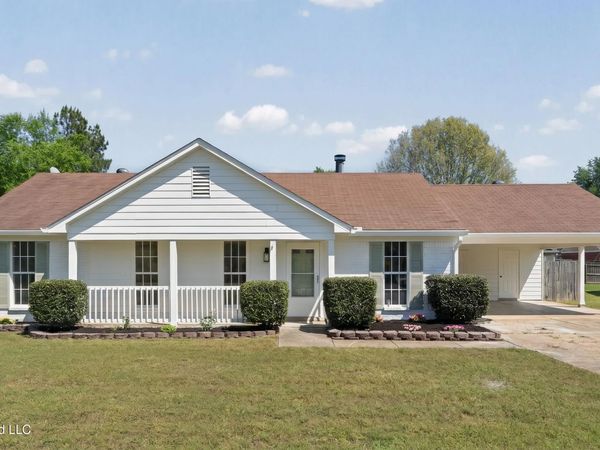 6916 Magnolia Drive, Olive Branch, MS 38654