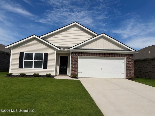 49 S Thorn Tree Street, Byhalia, MS 38611