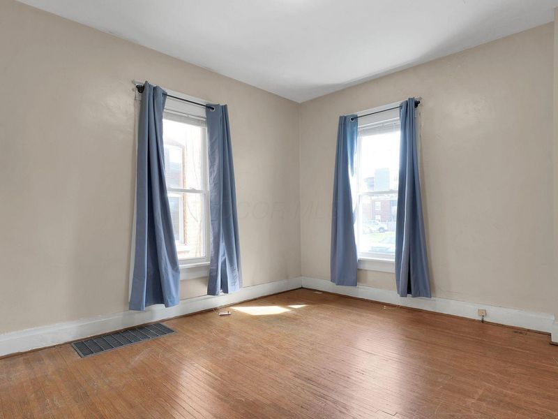 1222 Hamlet Street , Columbus, OH 43201 Photo 9