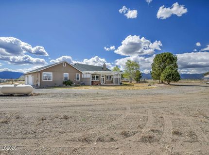 68 Kari Lane, Smith Valley, NV 89430 Photo