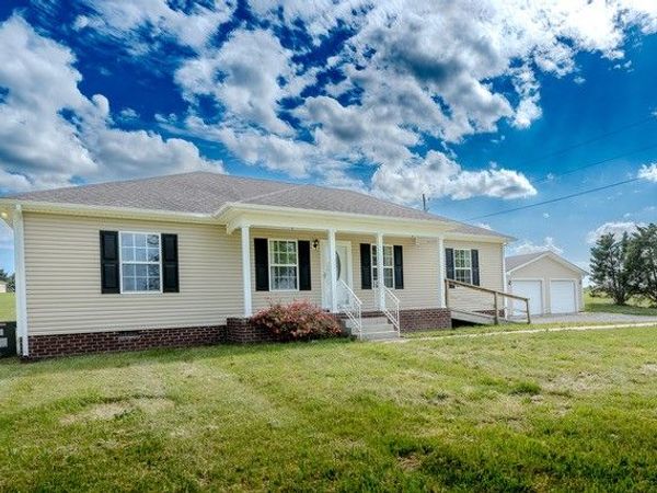 4272 Jl Head Rd , Cedar Hill, TN 37032