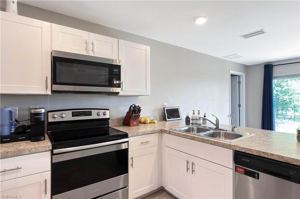 4323 NE 21st Ave, Cape Coral, FL 33909 Photo