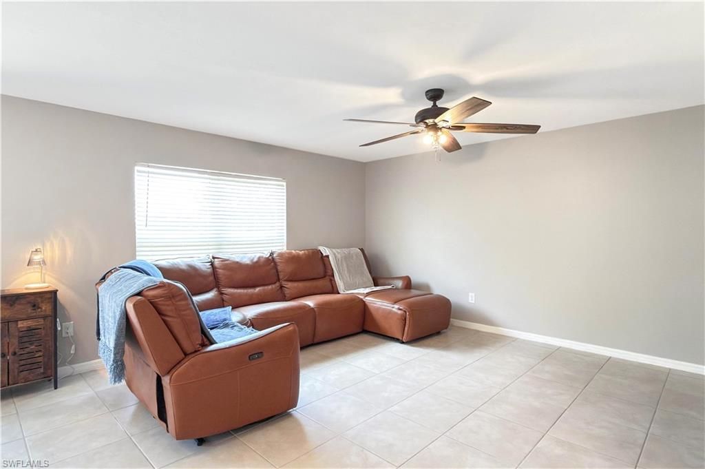 4323 NE 21st Ave, Cape Coral, FL 33909 Photo