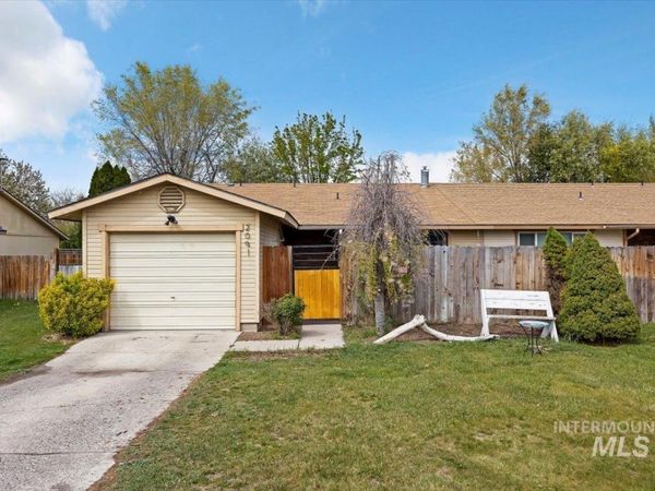 2091 Falls Ave E, Twin Falls, ID 83301