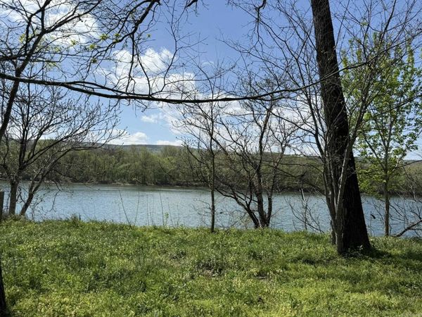 000 Kate Lane, Batesville, AR 72501