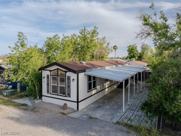 71 Vegas Valley Drive , Pahrump, NV 89048