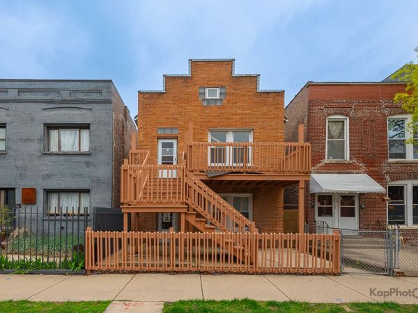 2642 W Superior Street , Chicago, IL 60612