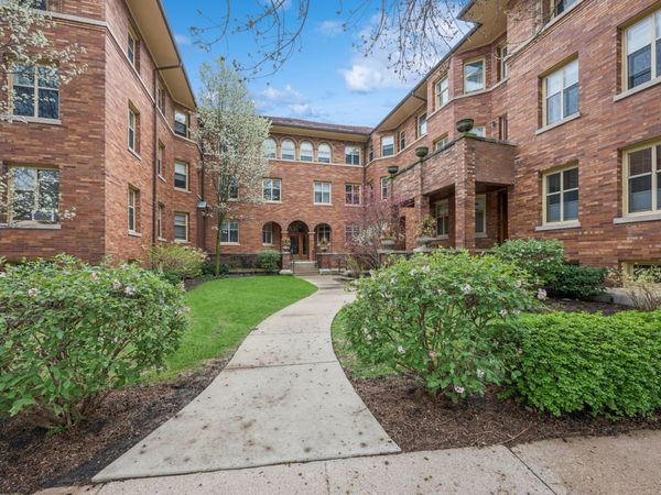 508 Lee Street , Unit 2E, Evanston, IL 60202